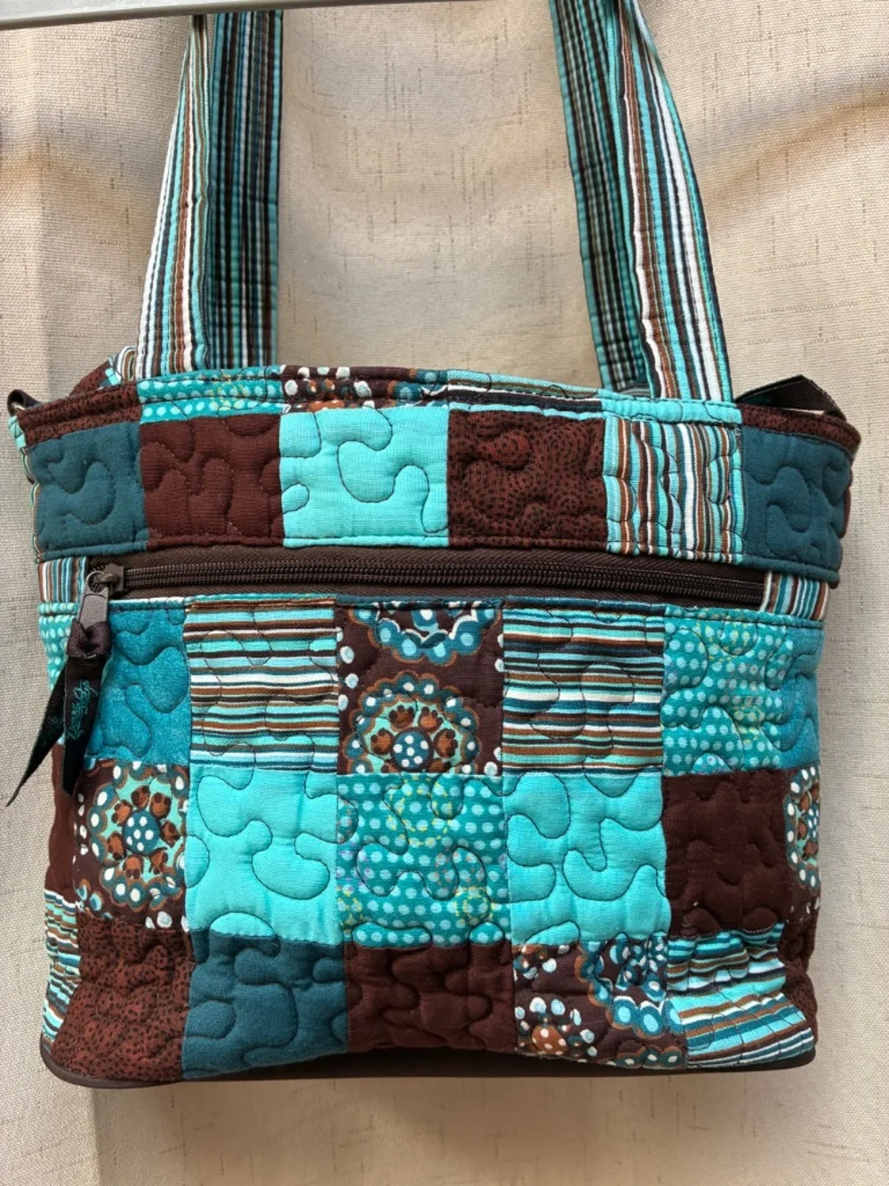 NWT Quilted Shoulder Bag by Donna Sharp - Picture 3 of 7